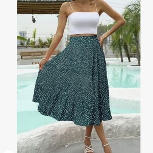 NWT polka dot skirt